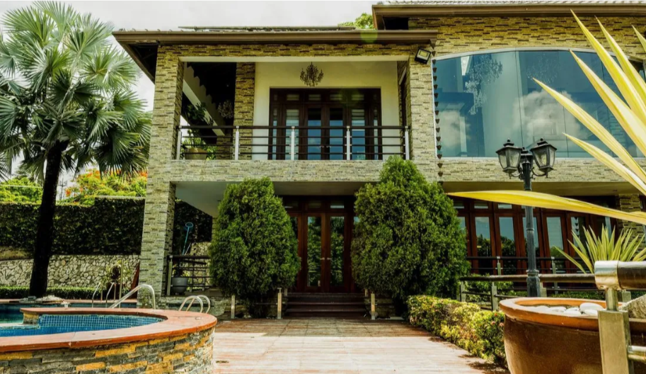 Gran Finca Icónica En Santiago